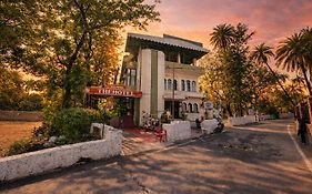 Ramma Thehotel - 200 Mtrs From Nakki Lake